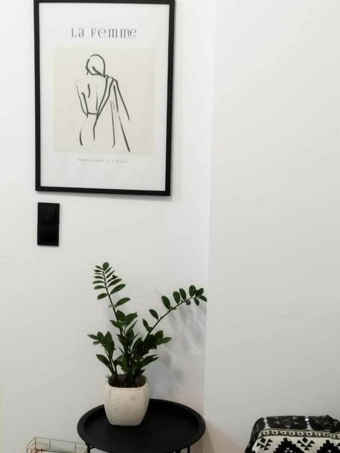 Ina'S Apartments เลฟคิมมี ภายนอก รูปภาพ